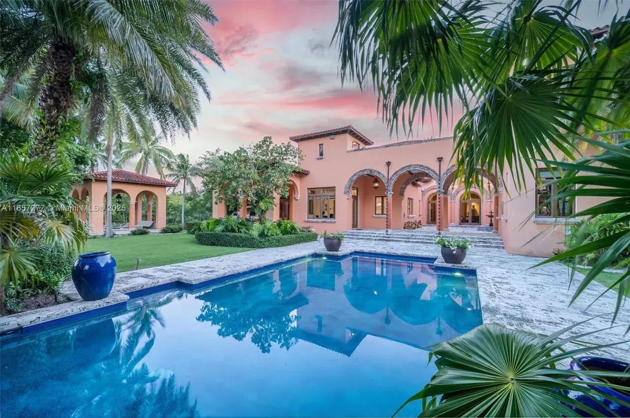 221 Casuarina Concourse Coral Gables, FL 33143