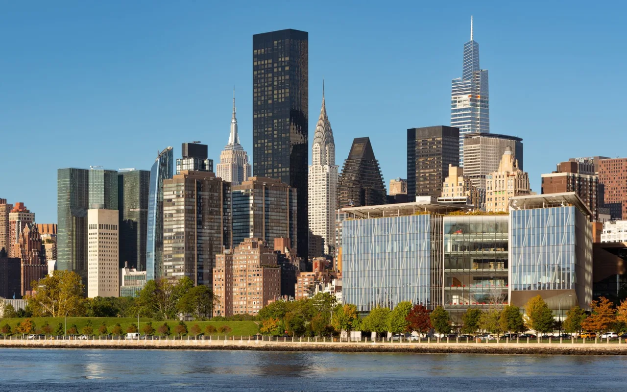 Manhattan skyline across the East River